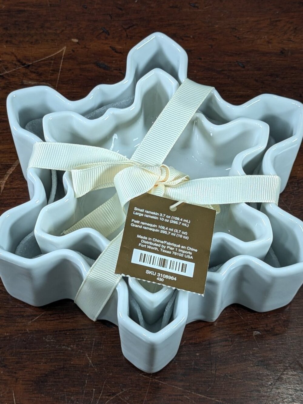 Pier 1 Snowflake Ramekins Set of 2 White Nesting Bowls - NWT Bakeware